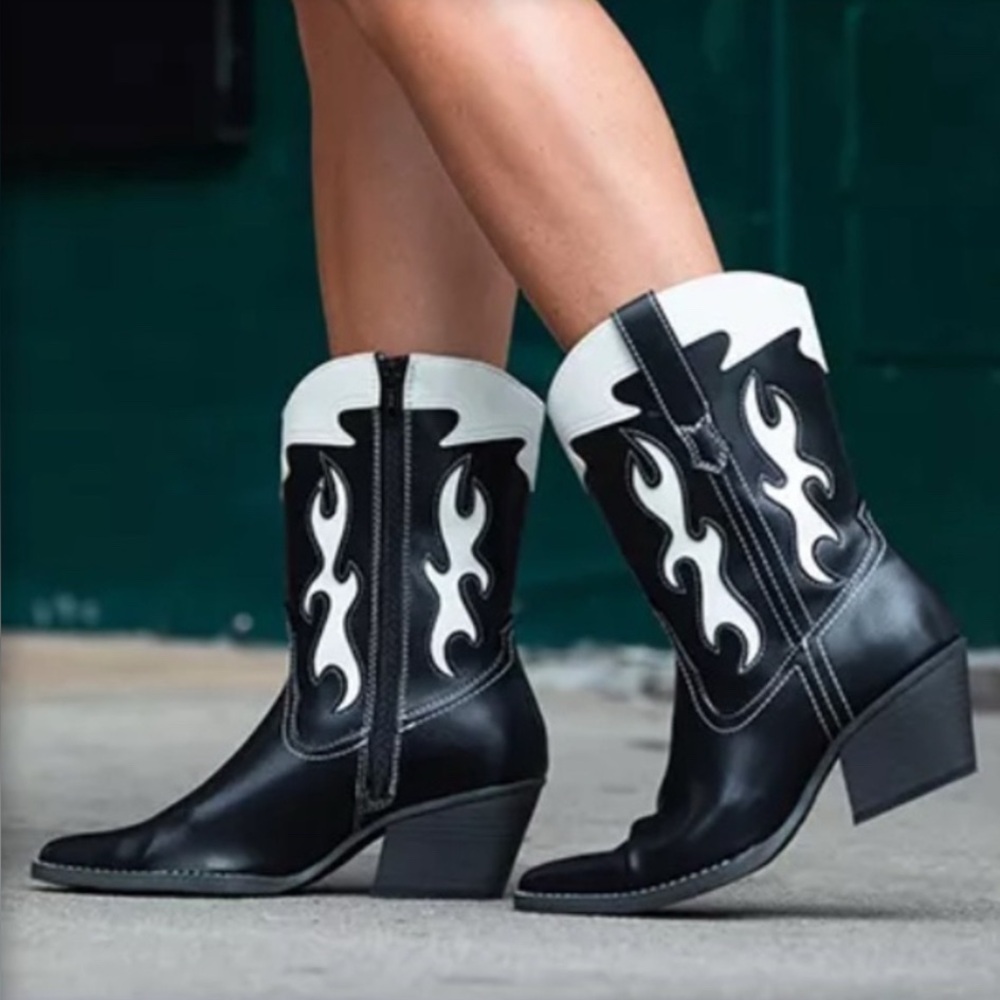 Black and White Nashville  Cowboy Western Boots